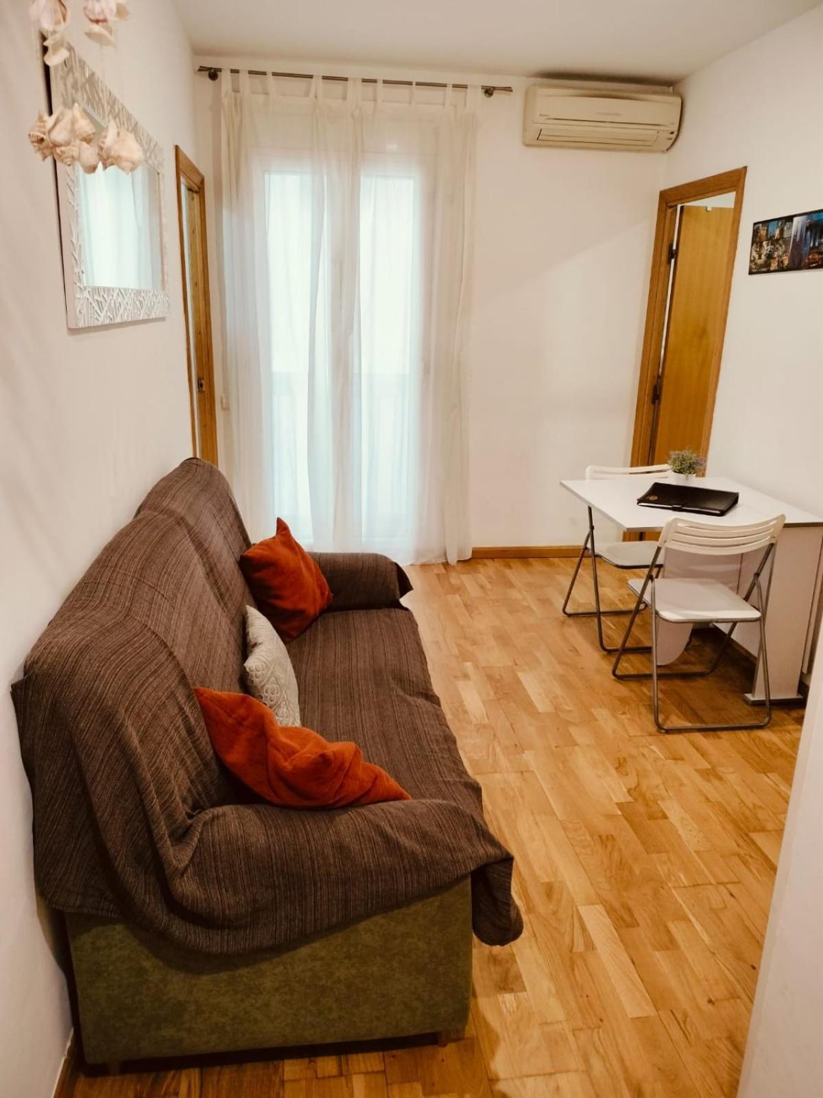 Barcelona Me Enamora Apartment Ngoại thất bức ảnh