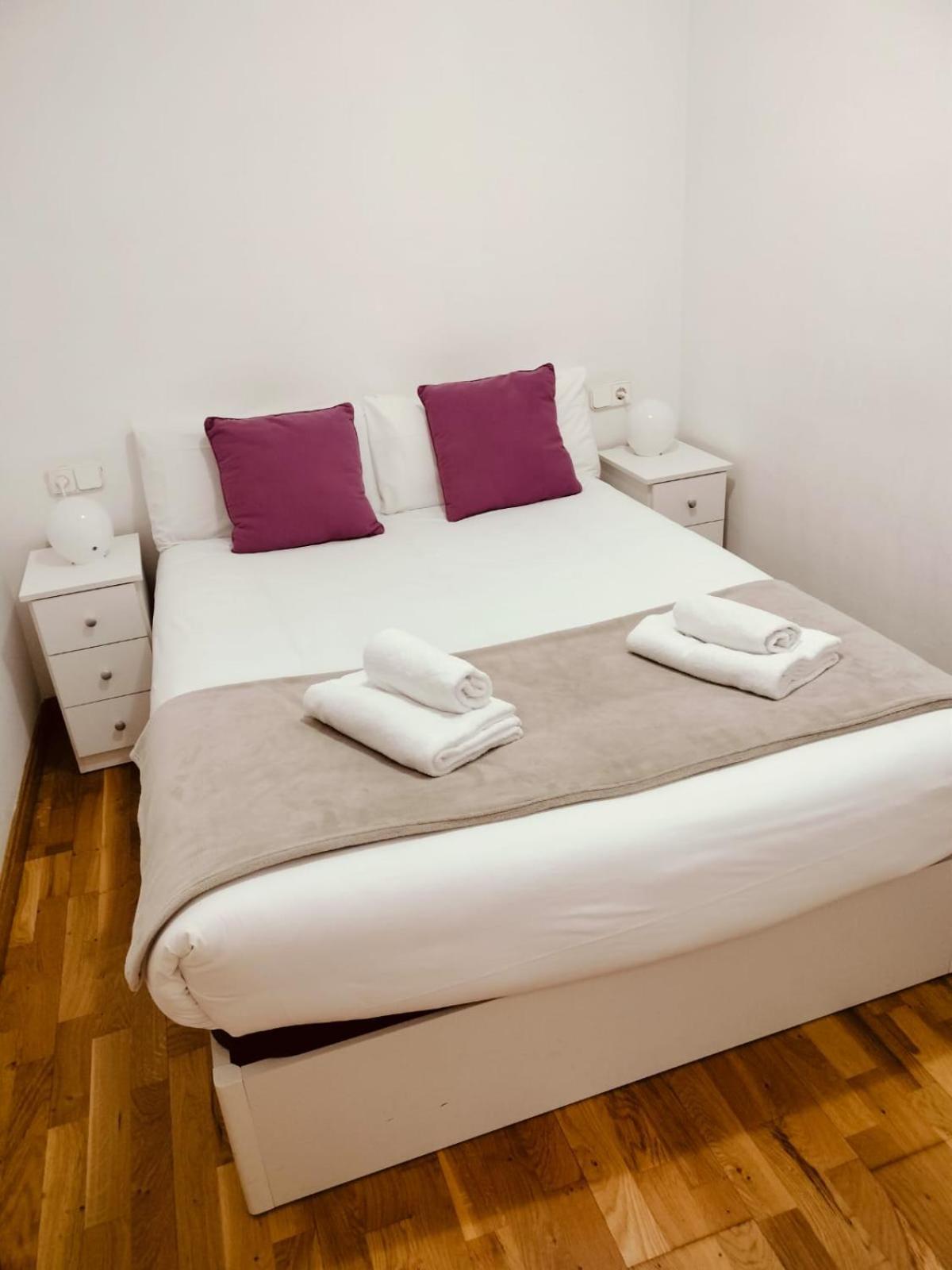 Barcelona Me Enamora Apartment Ngoại thất bức ảnh